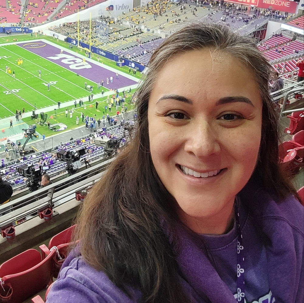 Meet your Posher, Yesenia